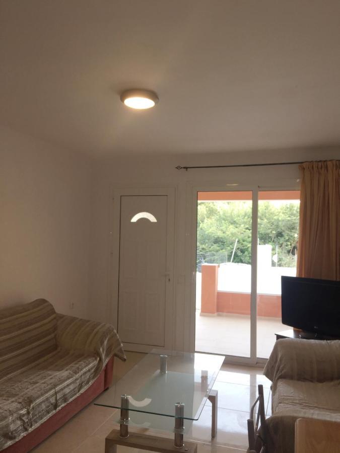 גאוביה Eleana'S Apartments מראה חיצוני תמונה